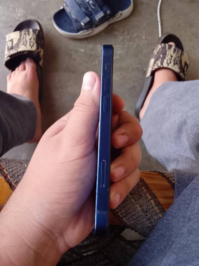 Apple iPhone 12 mini 2