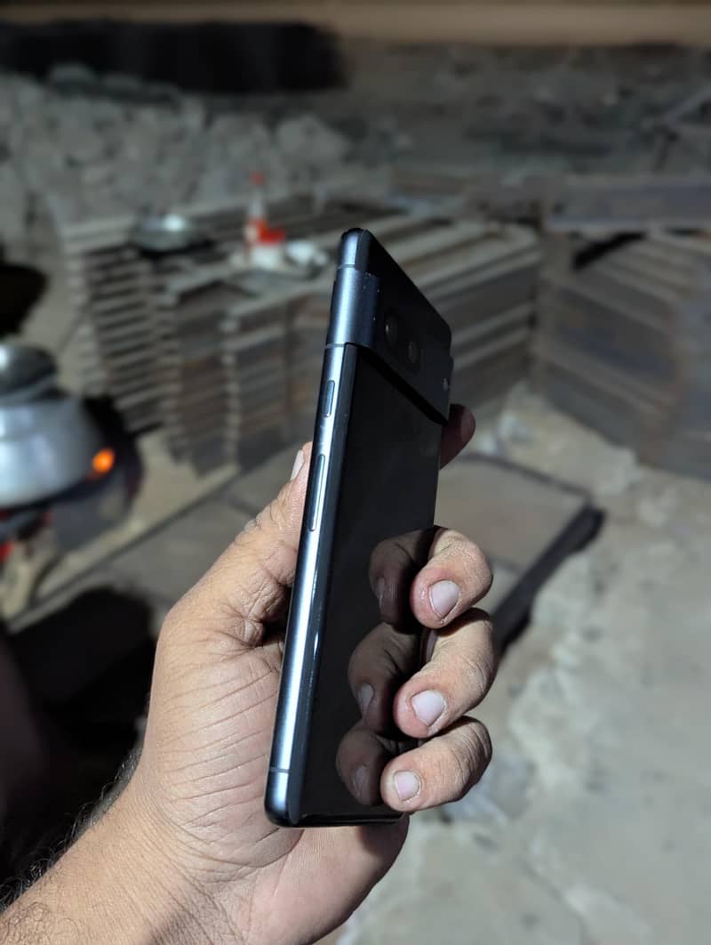Google Pixel 7 4
