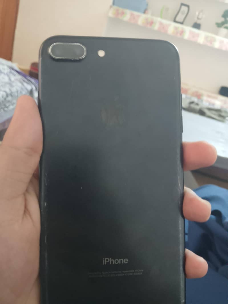 Apple iPhone 7 Plus 2