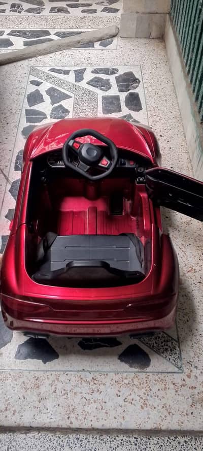 Kid's Car  location Samima shopping center contact 03152386045