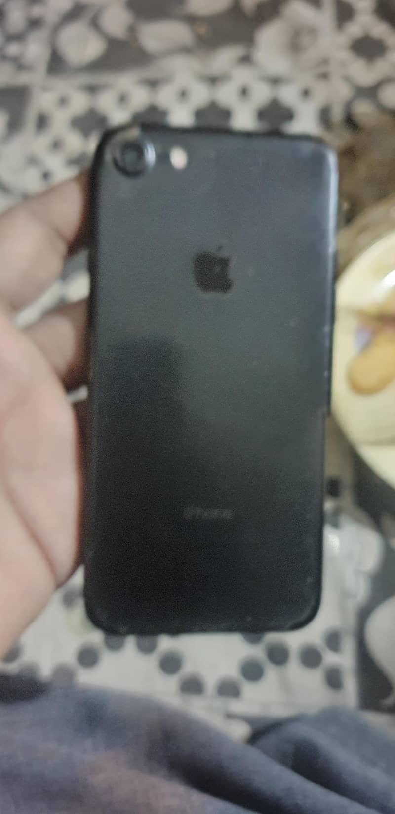 Apple iPhone 7 2