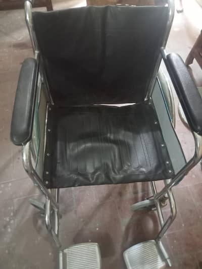 wheel chair 10/10 (03217047428)