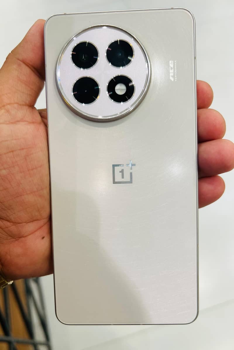 One Plus 13R 1