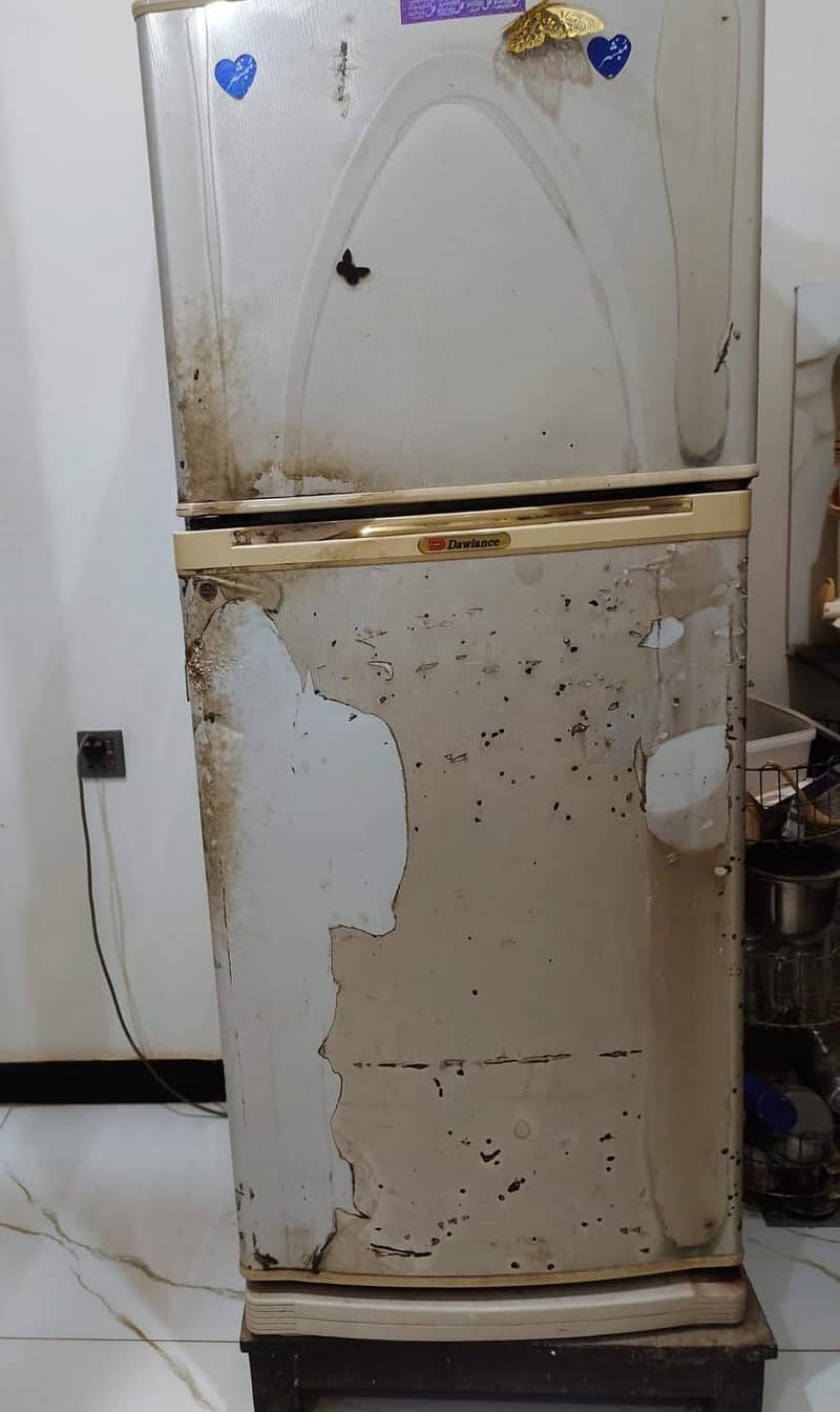 Refrigerator 0