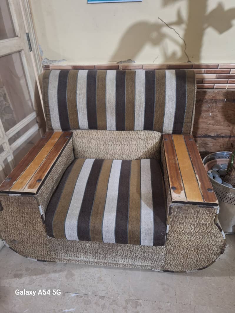 7 seater Sofa set 0