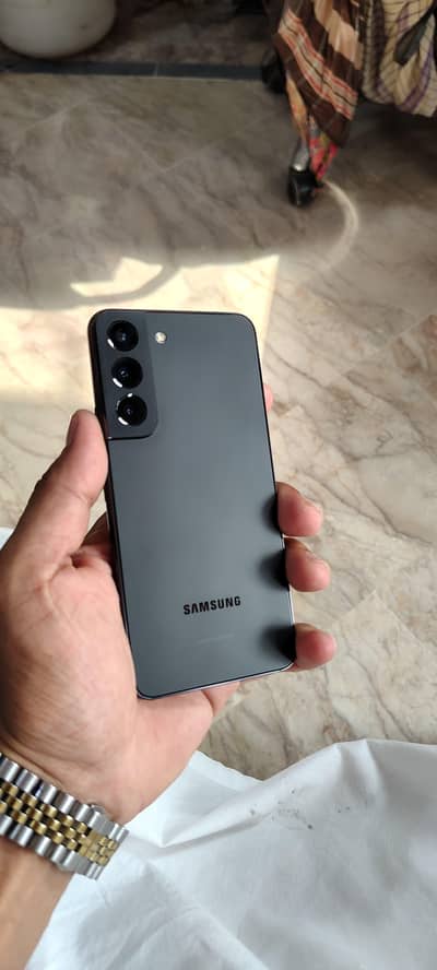 Samsung Mobile S22
