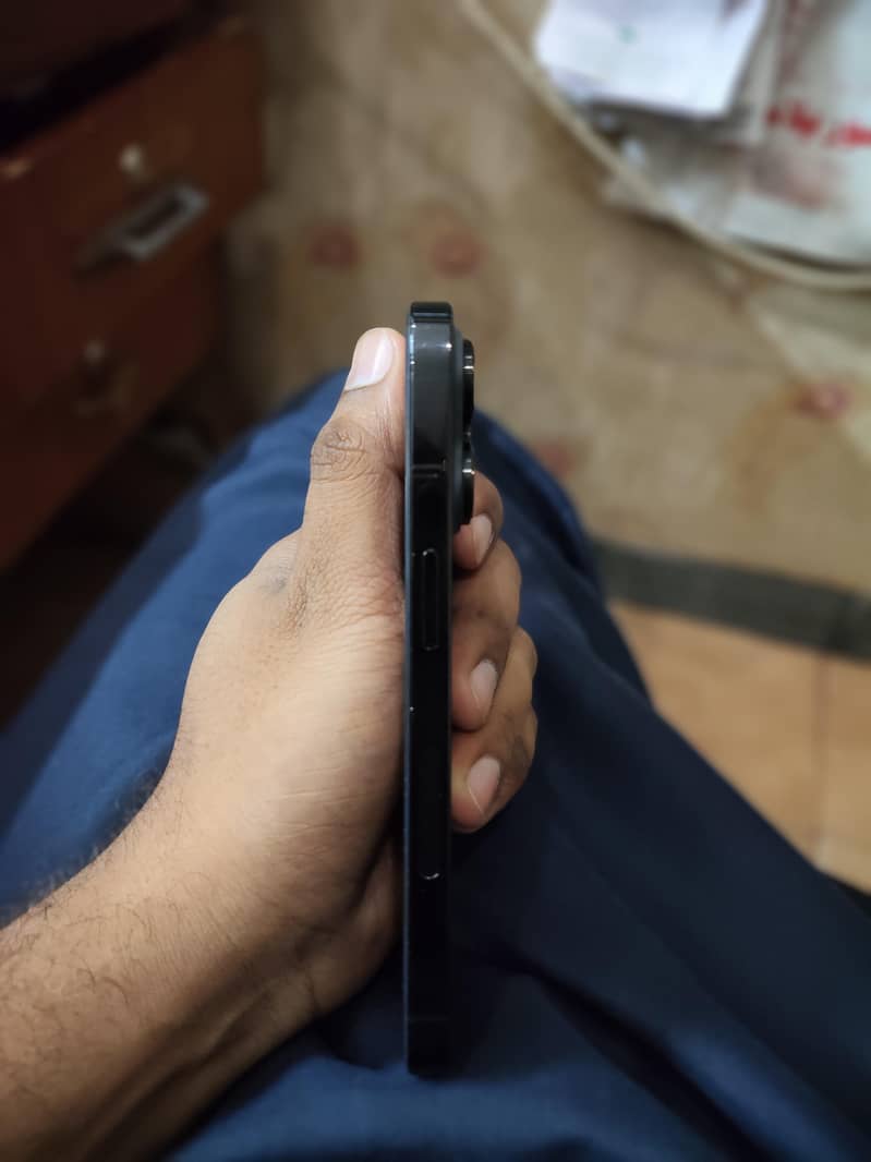 Apple iPhone 14 Pro 4