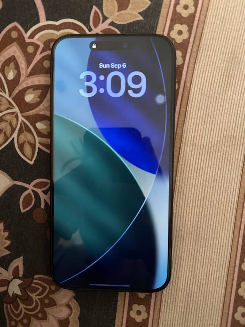 Apple iPhone 15 Pro Max 1