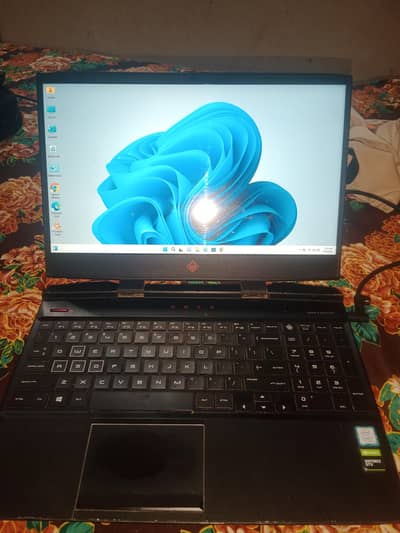 HP Omen core i7 9th gen 1650 ti 16 Gb ram