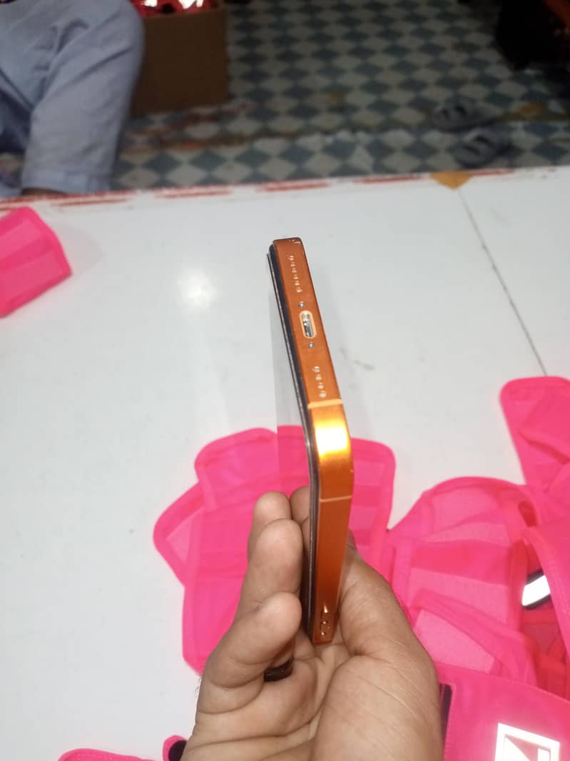 Apple iPhone XR 3
