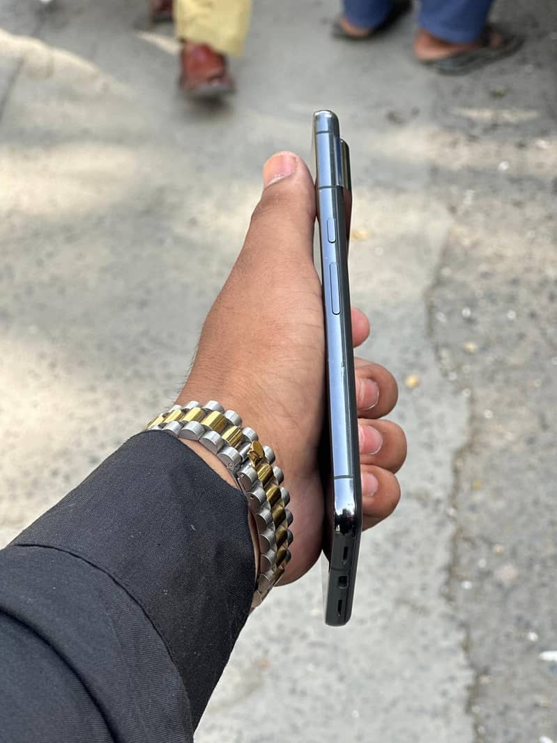 Google Pixel 8 Pro 2