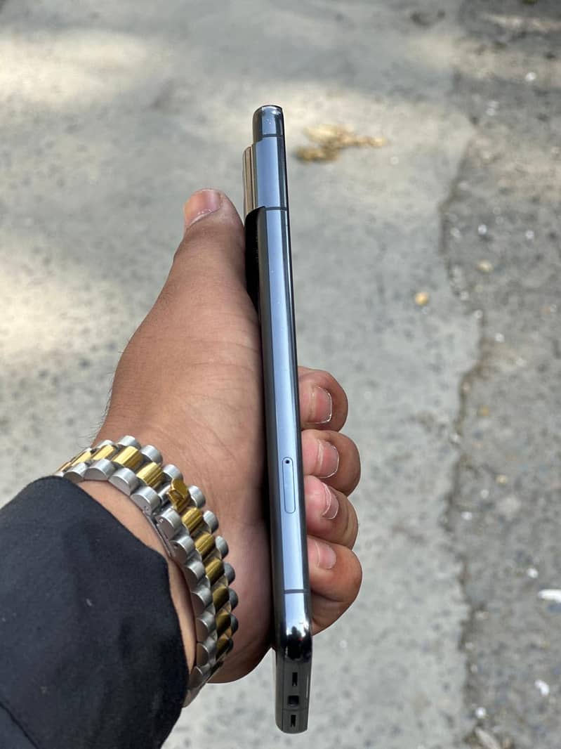 Google Pixel 8 Pro 4