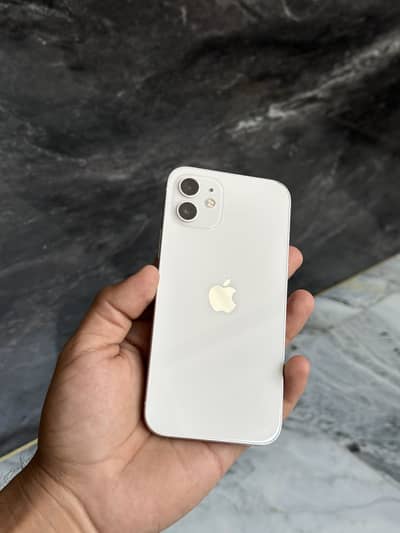 Apple iPhone 12