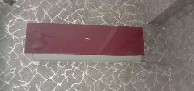 haier ka AC hai all ok hai 1.5 ton ka hai no problem no issue