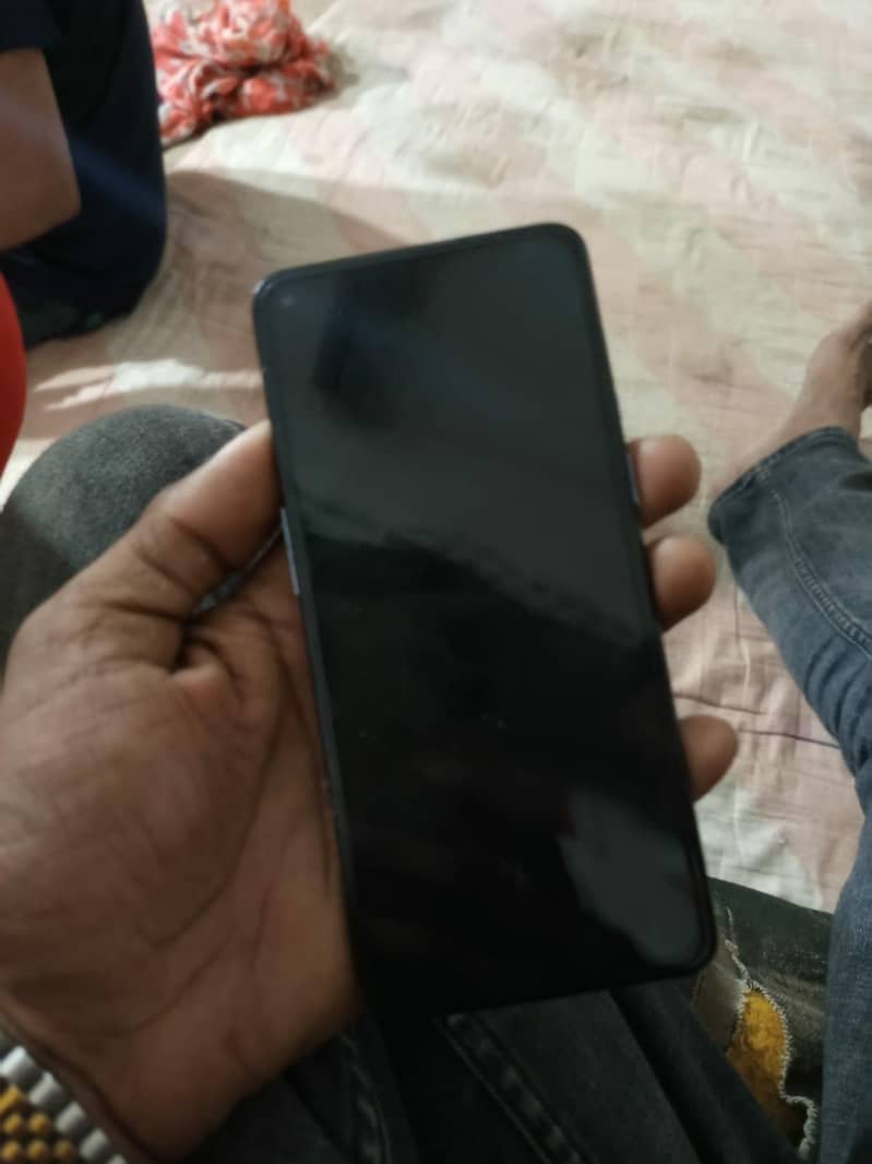 ONEPLUS 5G 1