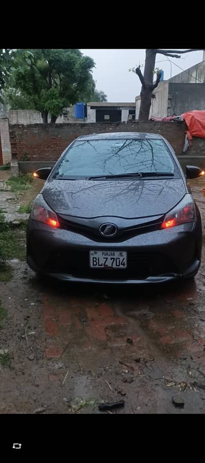 Toyota Vitz 2014