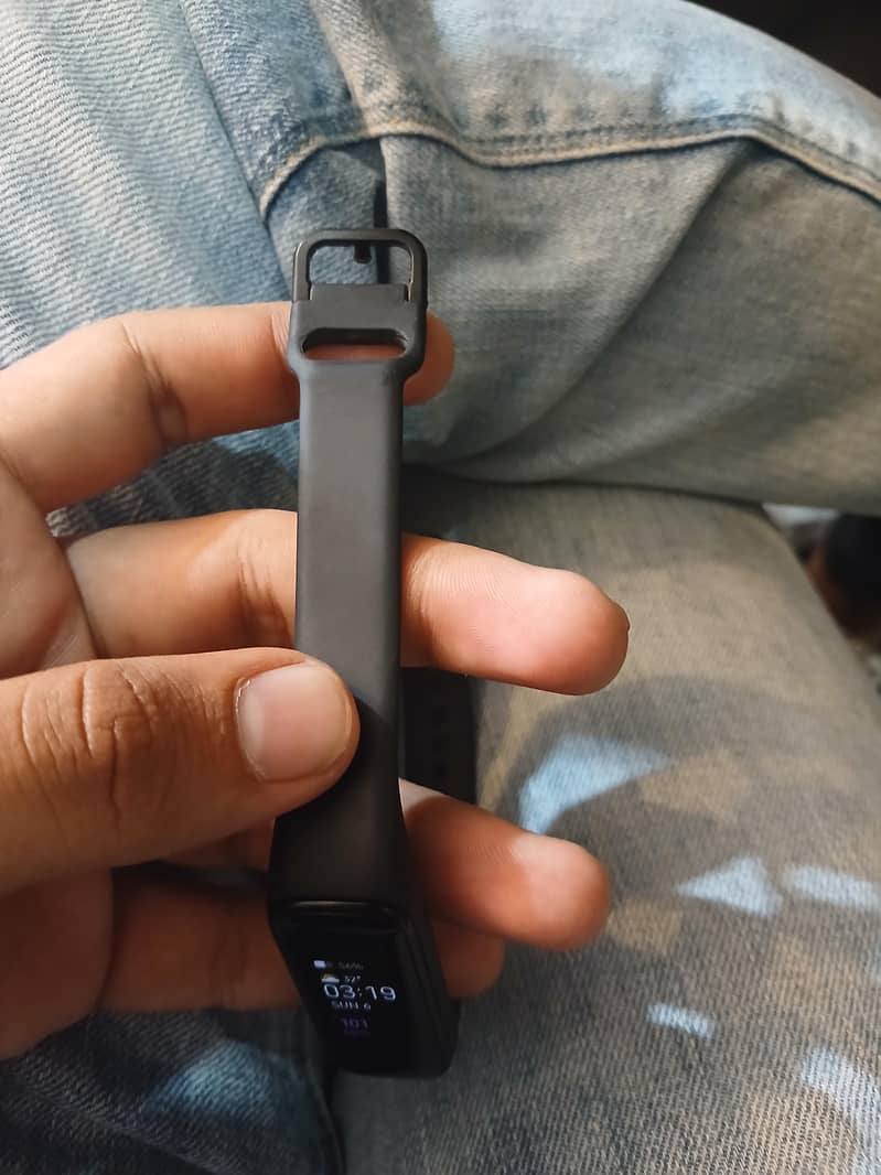 Condition new 2