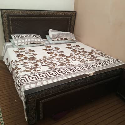 Used bed without mattress