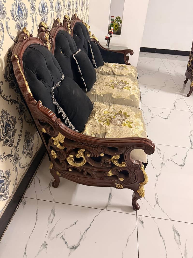 chinioti sofa 1