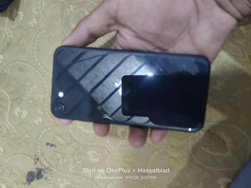 Apple iPhone SE 0