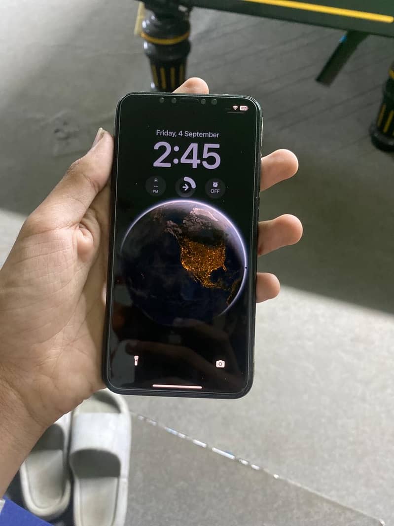 Apple iPhone XS Max 0