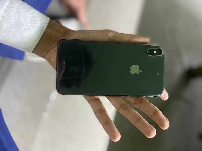 Apple iPhone XS Max 1