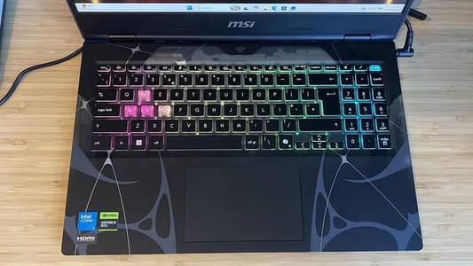 MSI CYBORG 15/RTX 5050 8GB VRAM/GAMING ULTRA BOOK