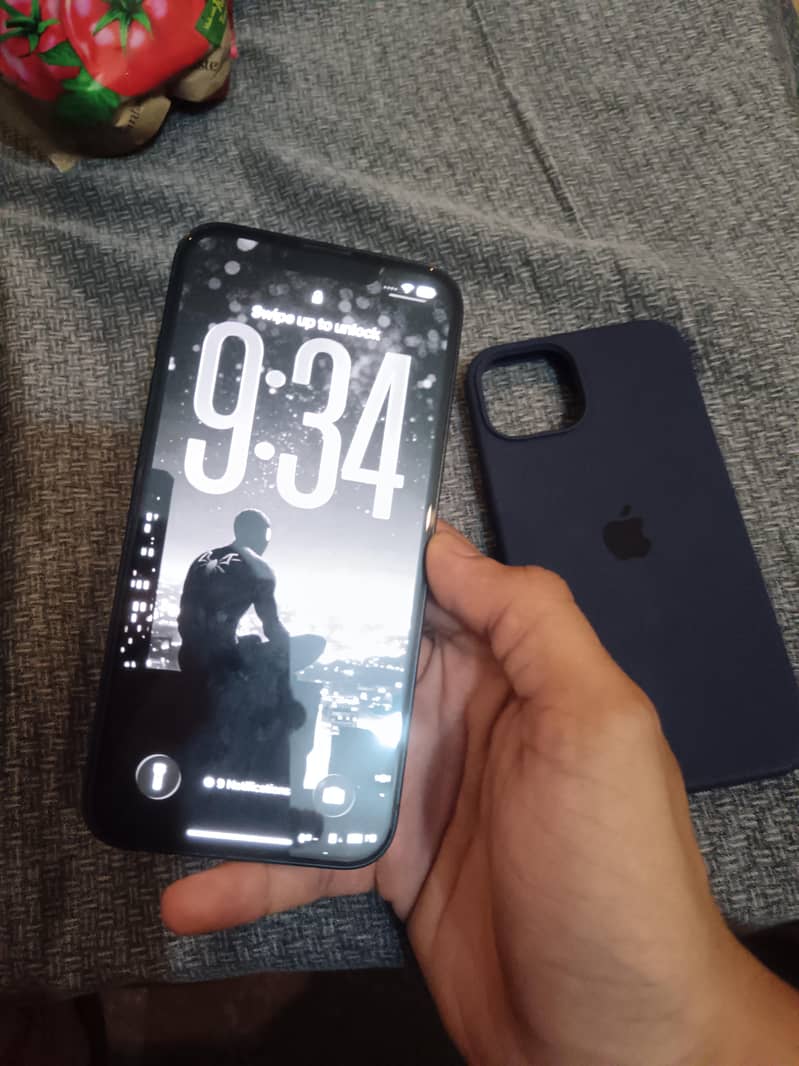 Apple iPhone 13 3