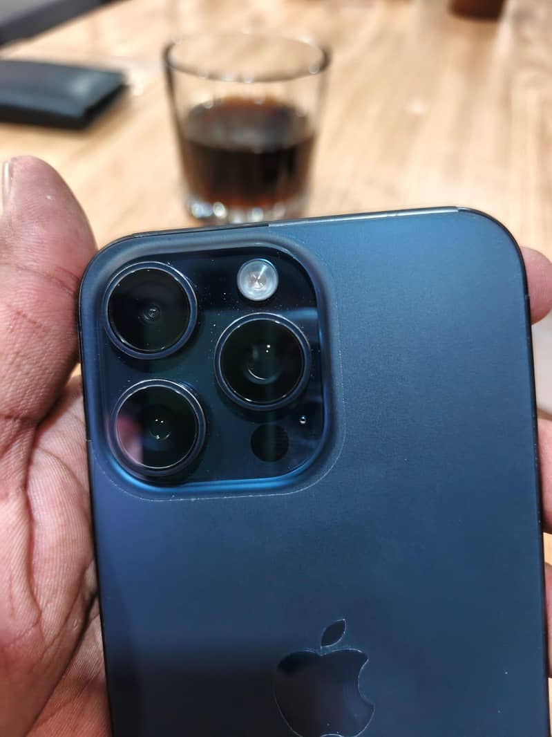 Apple iPhone 15 Pro Max 1