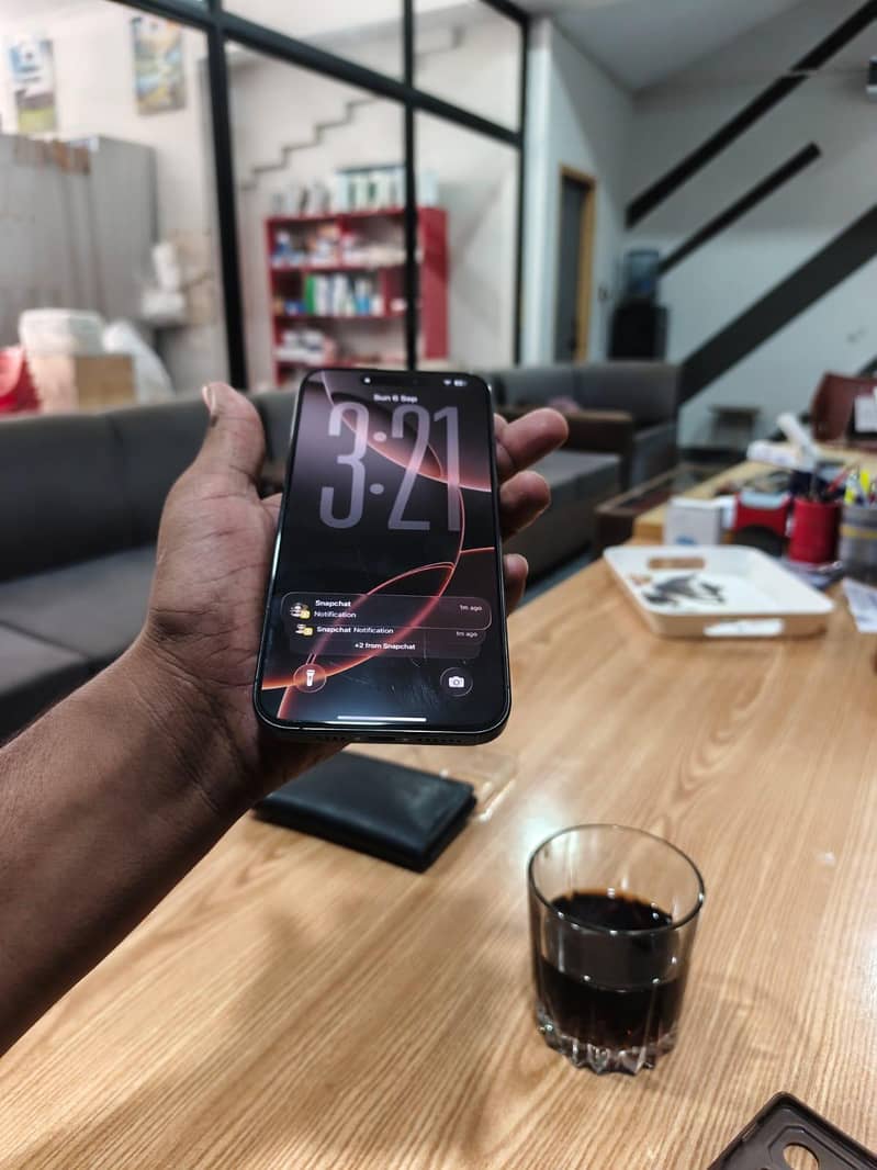 Apple iPhone 15 Pro Max 5