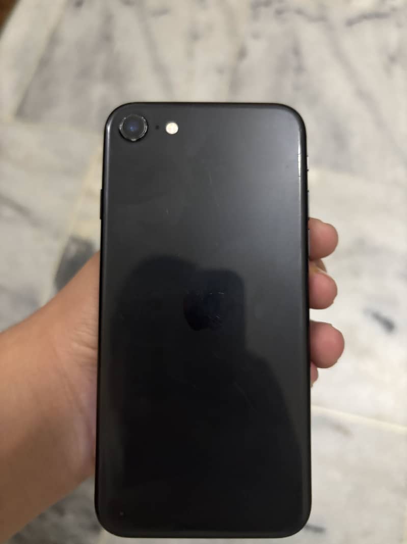 Apple iPhone SE 3