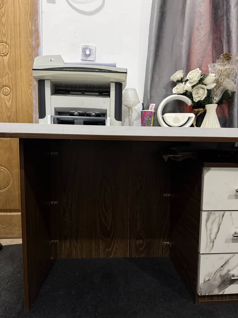 Office table 6