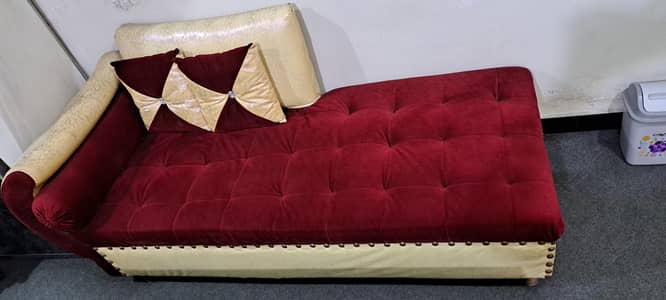 DEEWAN SOFA IN MEHRUN COLOUR