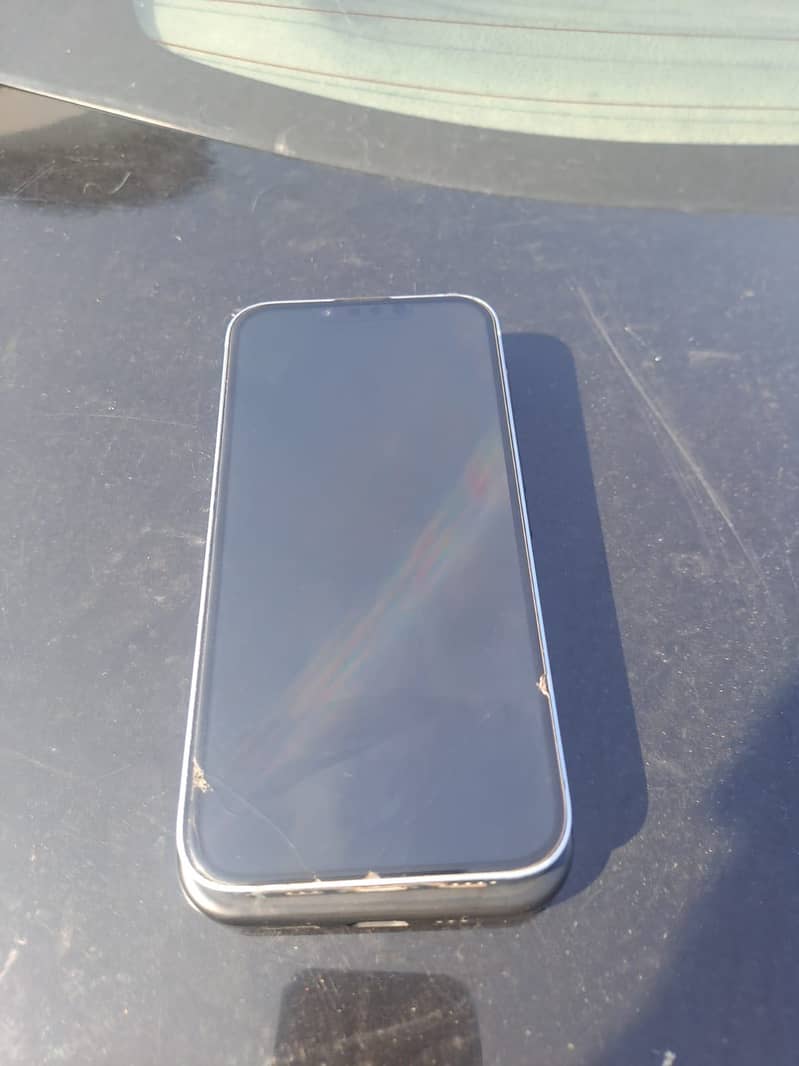 Apple iPhone 14 3
