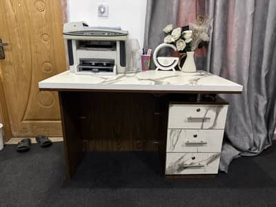 Office table