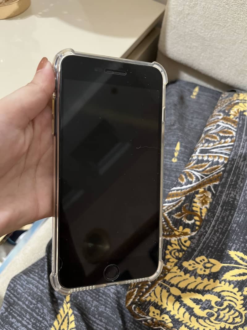 Apple iPhone 7 Plus 1