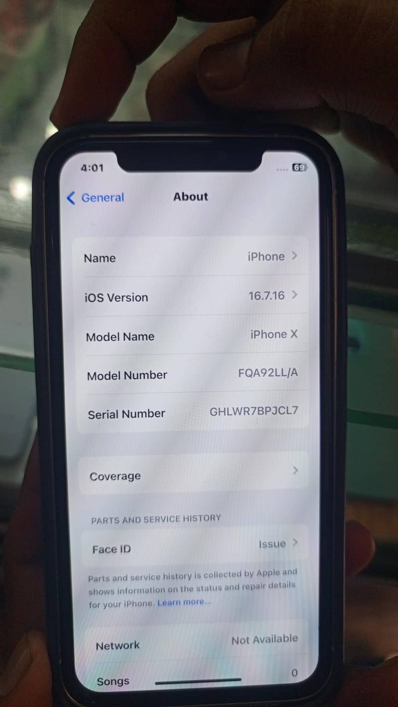 Apple iPhone X 4