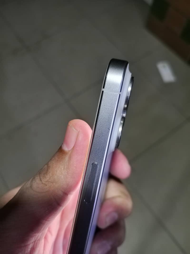 Apple iPhone 15 Pro 8