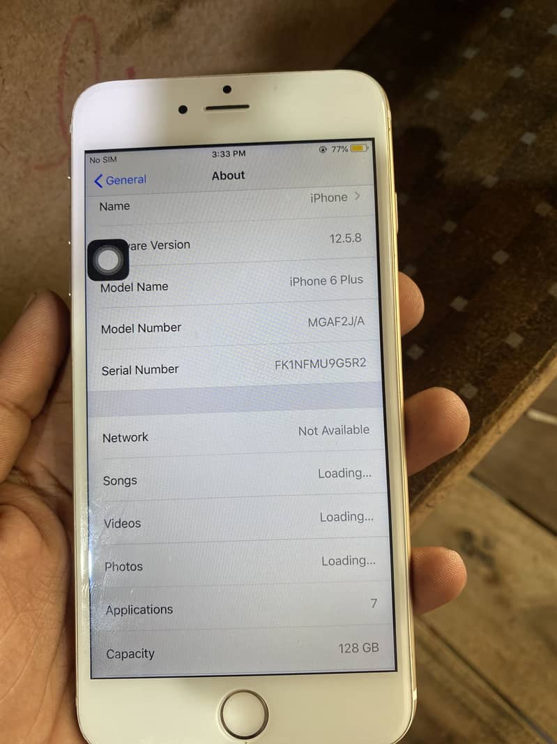 Apple iPhone 6 Plus 1