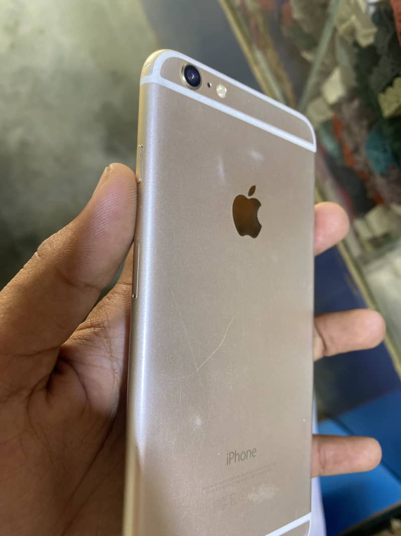 Apple iPhone 6 Plus 2