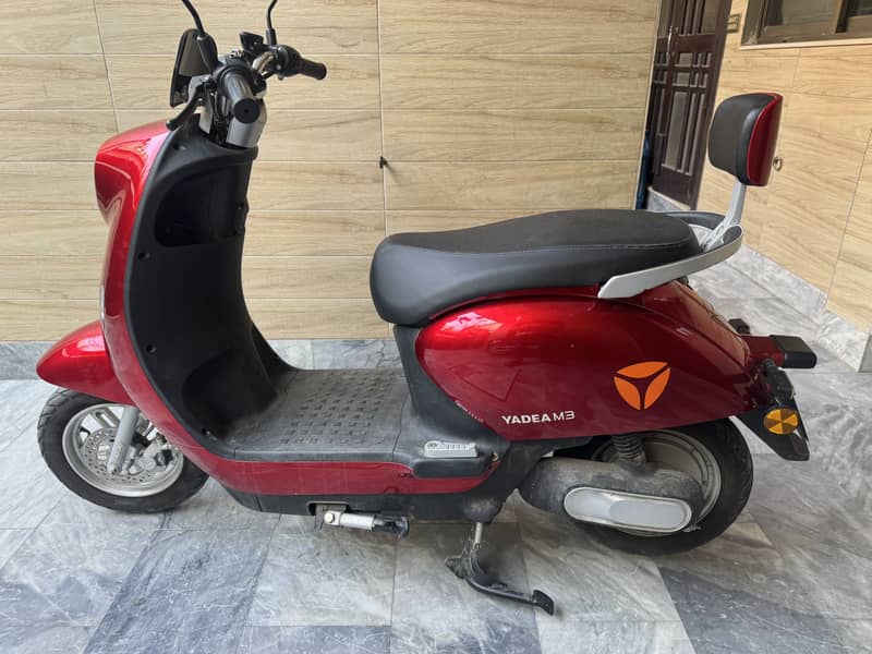 Yadea M3 0