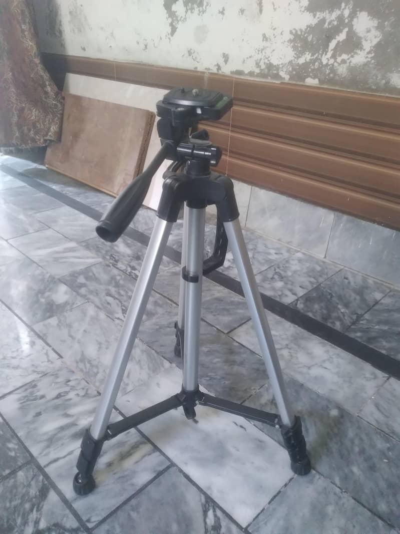 3366 tripod 1
