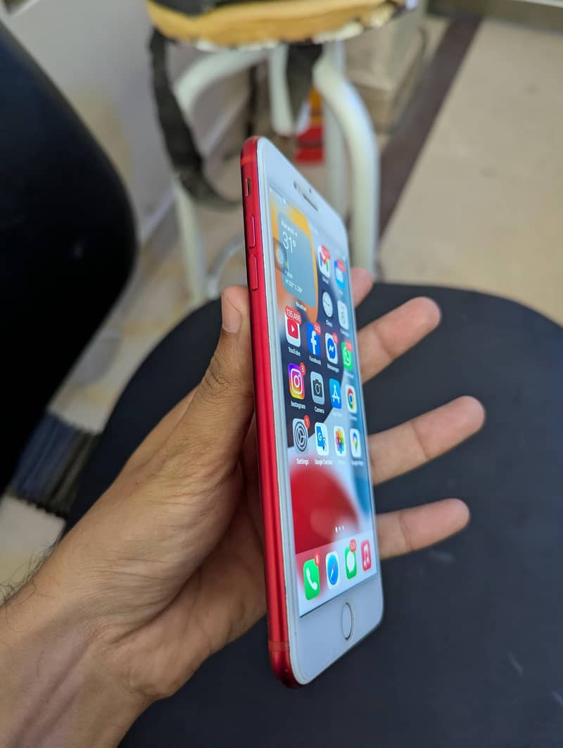 Apple iPhone 7 Plus 6