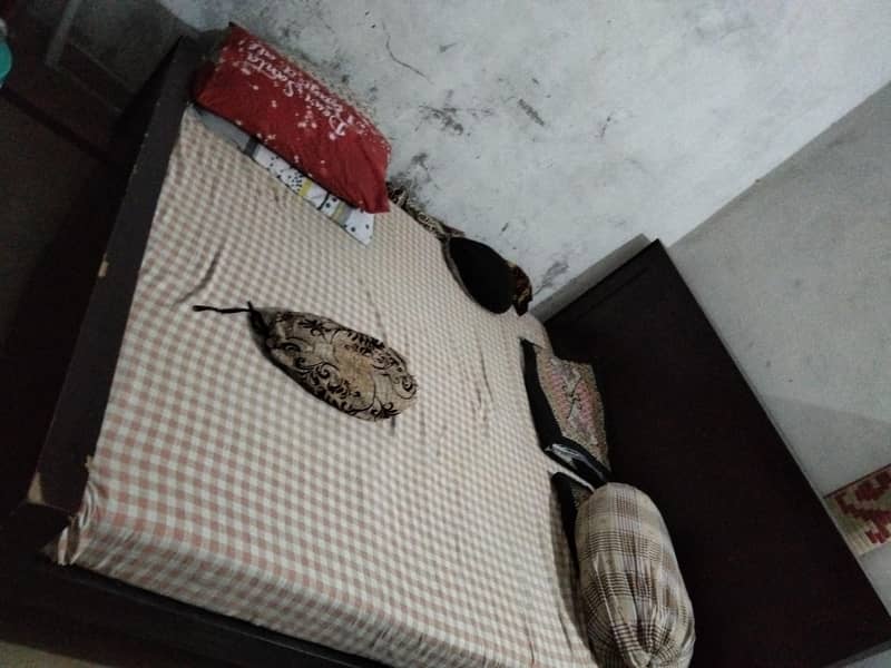 king bed 0