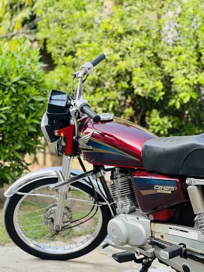 Honda 125 urgent sale. .