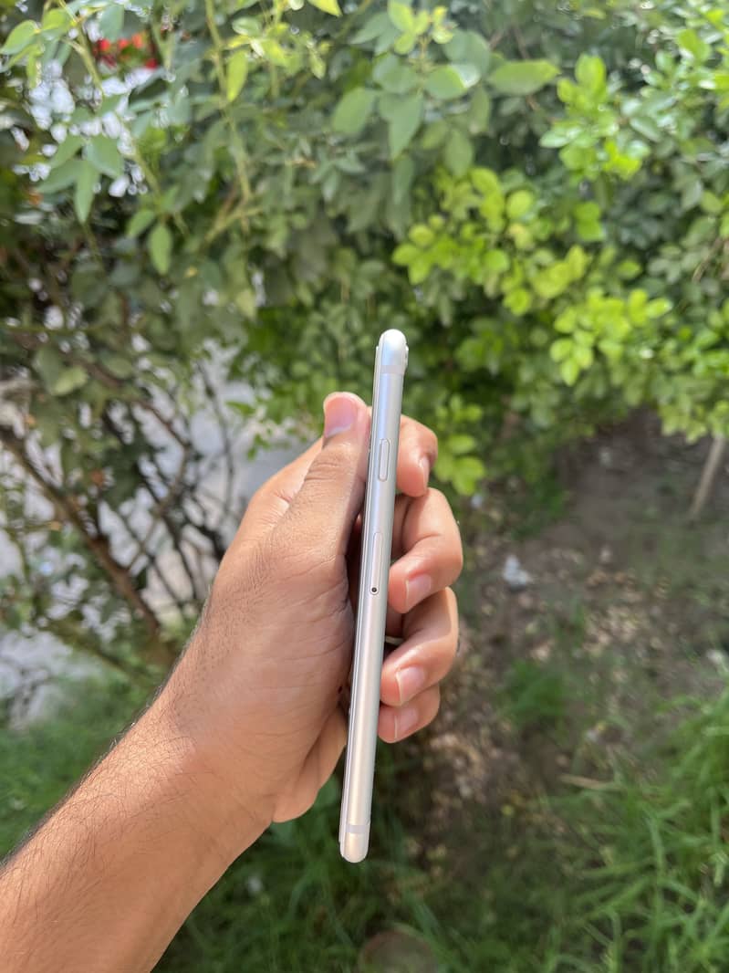 Apple iPhone 6 2