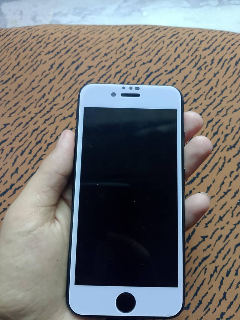 Apple iPhone 7 Plus 1