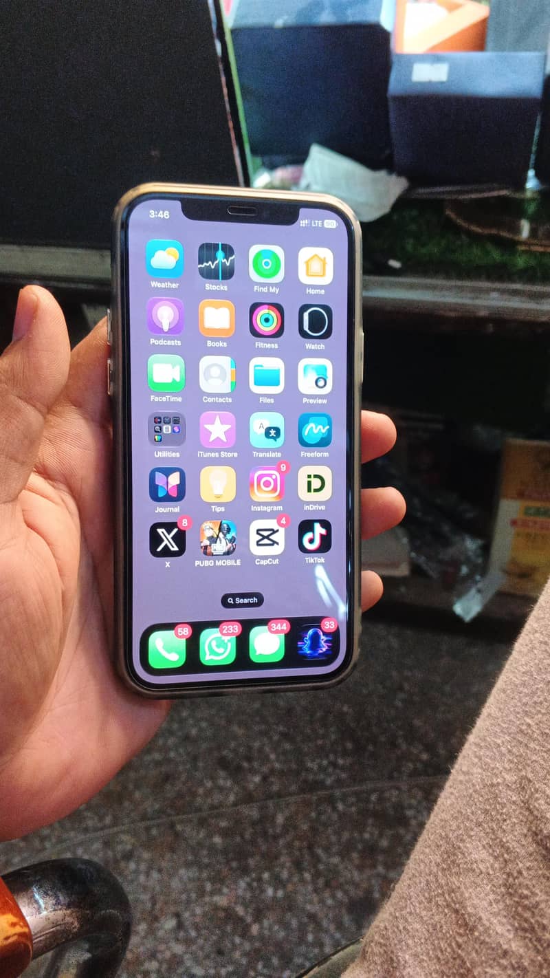 Apple iPhone 12 Pro 0