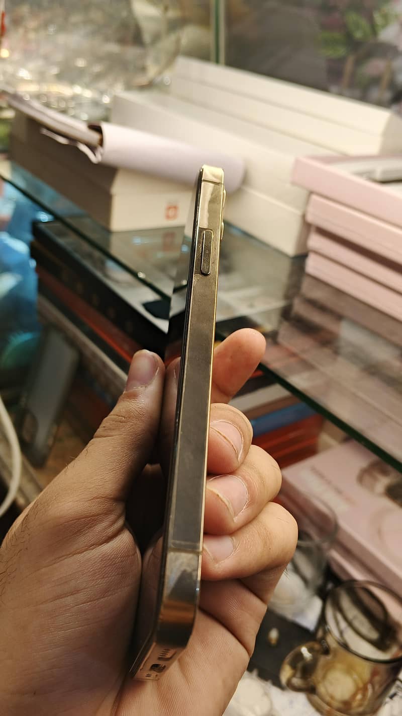 Apple iPhone 12 Pro 5