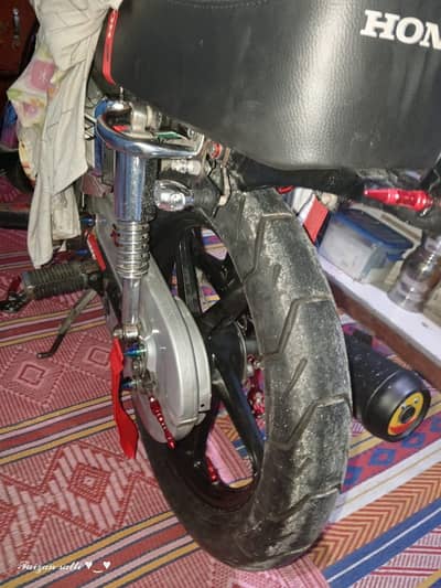 130/70/17 new tyre ha just 3 days used